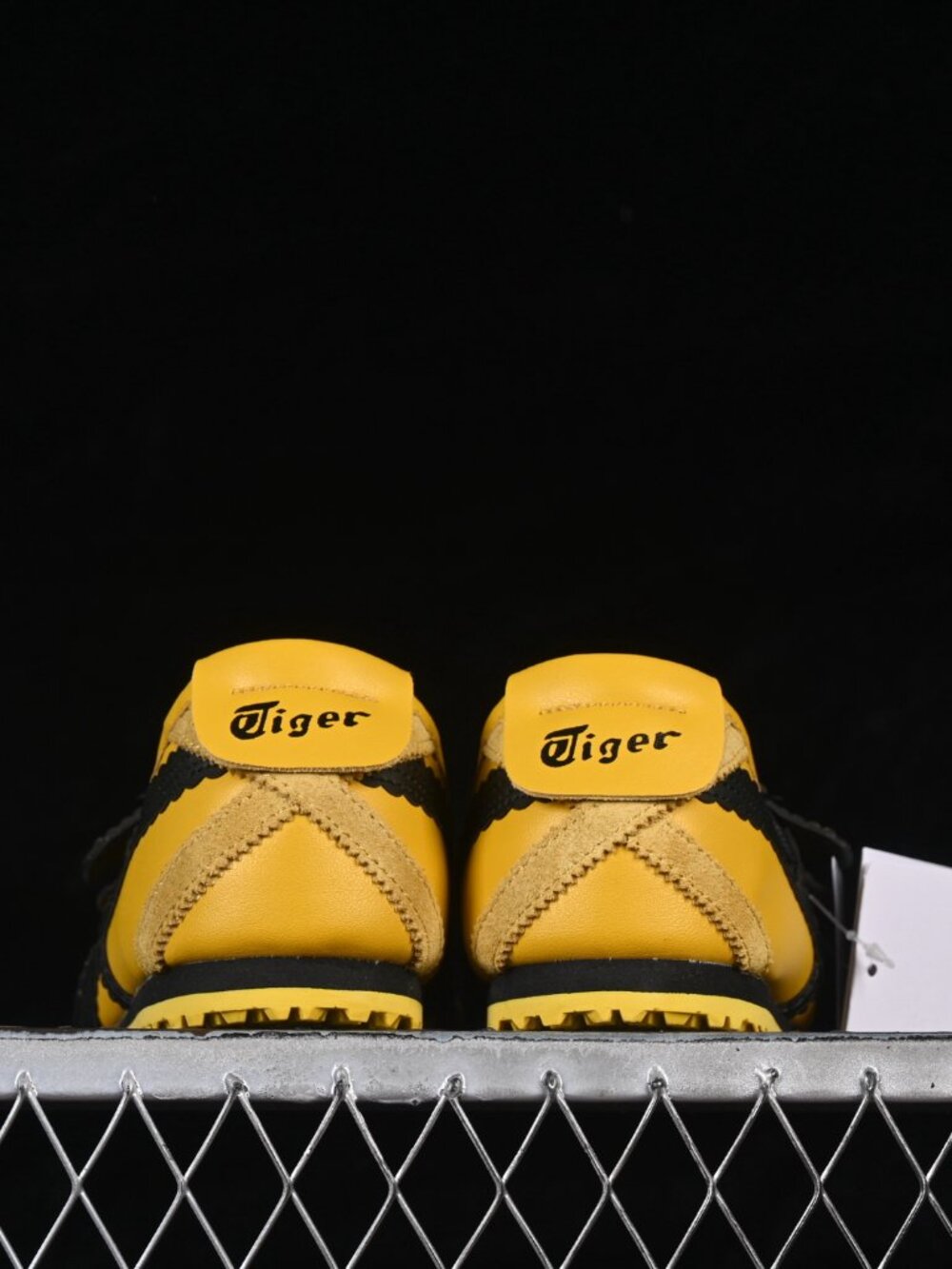 Onitsuka Tiger Mexico 66 Ballerina Yellow / Black 💛🖤 - Picture 5 of 9